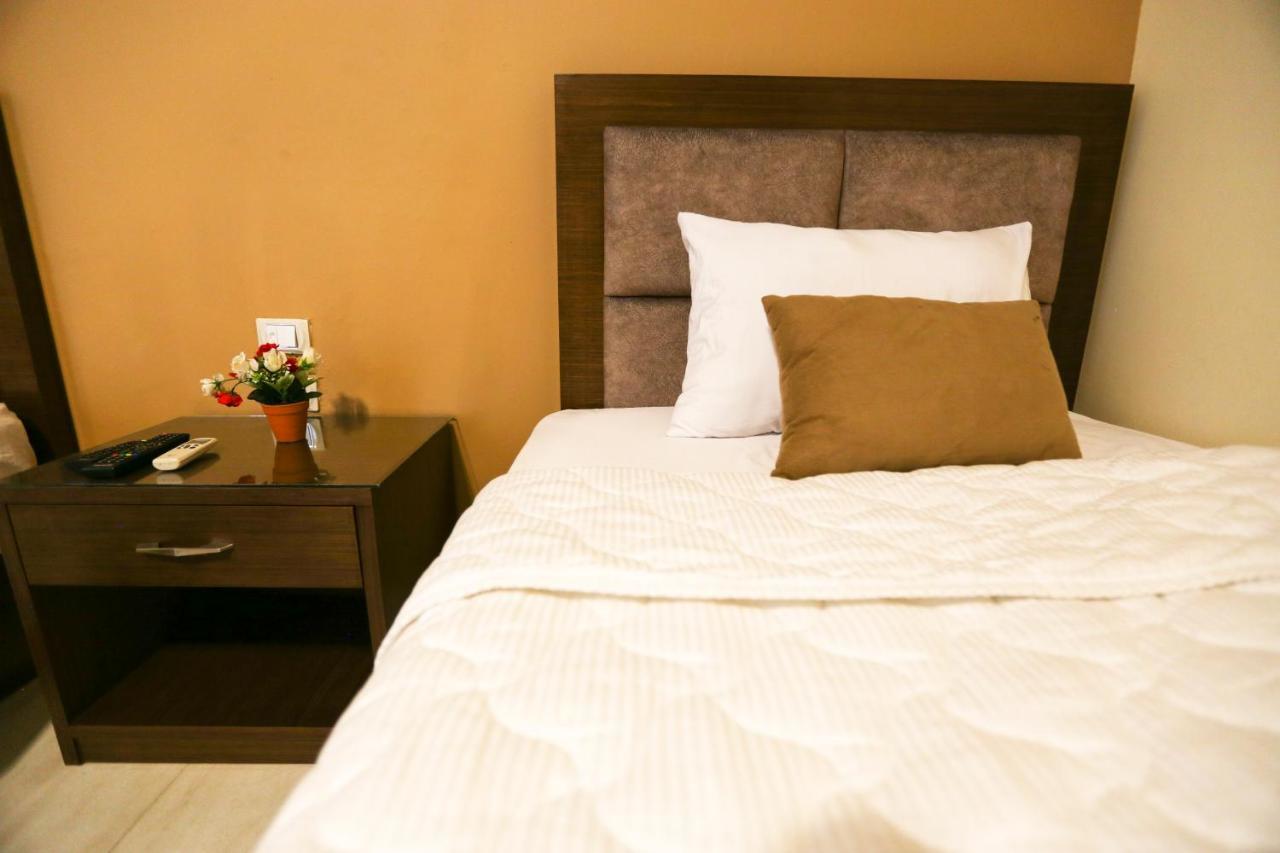 Ostello Valencia Boutiqe Il Cairo Esterno foto
